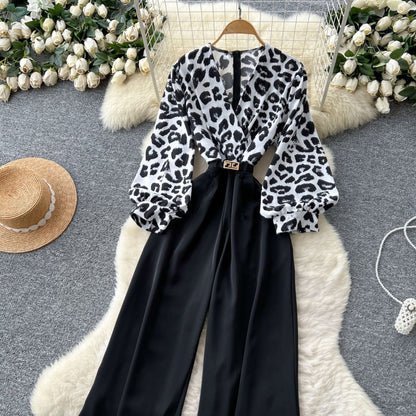 Stylish luxury jumpsuit with belt