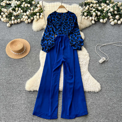 Stylish luxury jumpsuit with belt