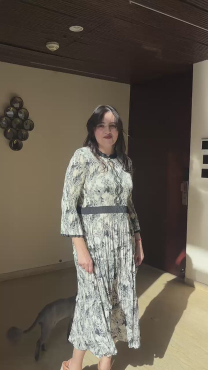 Style store long pleated dress